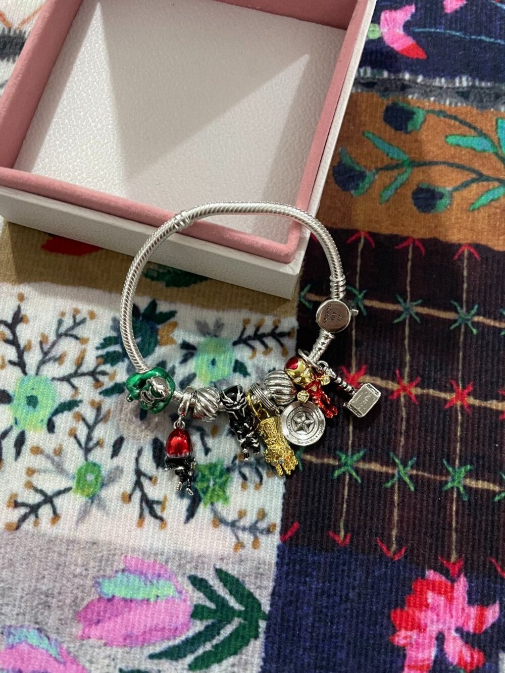 Pandora x Marvel Collaboration Charm Bracelet - Picture 2 of 10